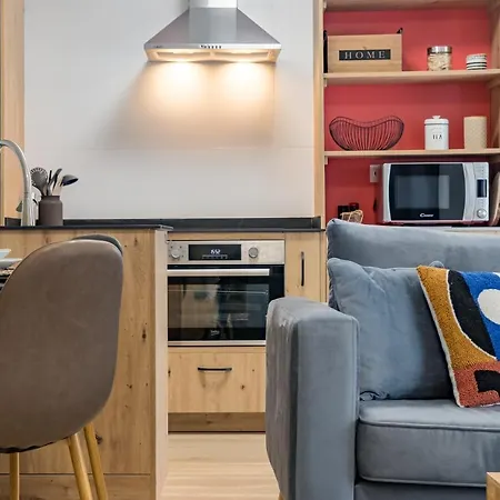 Recien Reformado Plaza Del Ayuntamiento Daire Santander