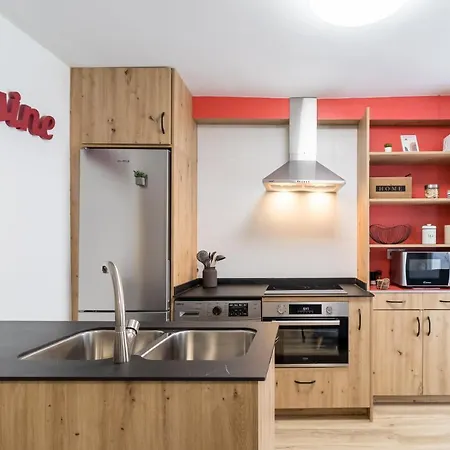 Recien Reformado Plaza Del Ayuntamiento Apartman Santender