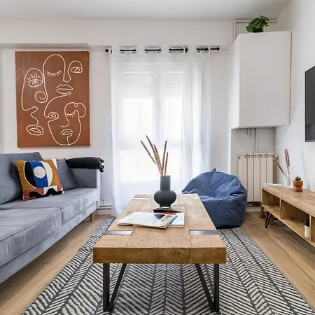 Recien Reformado Plaza Del Ayuntamiento * Santander